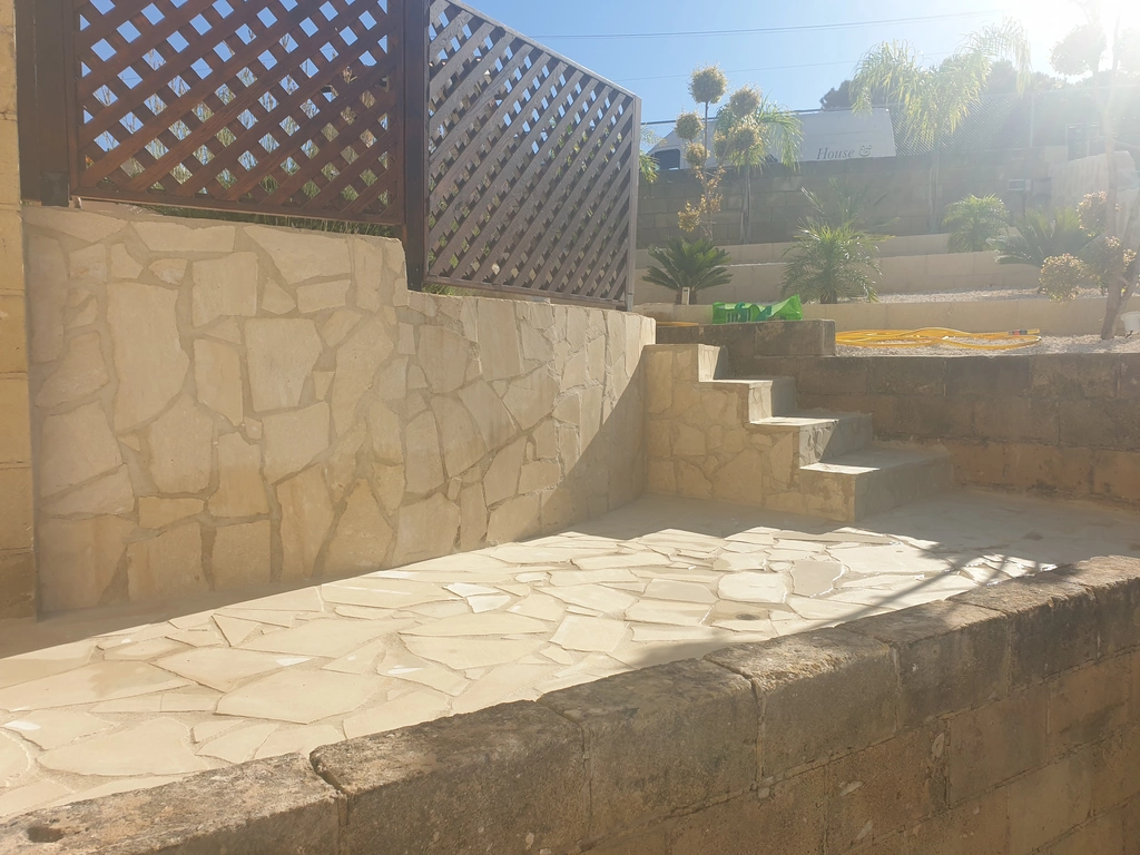 Professional crazy stone flooring in Paphos, Cyprus | Профессиональная укладка камня в Пафосе, Кипр